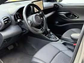 Toyota Yaris (2024) thumbnail 12