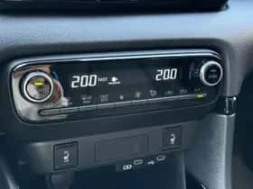 Toyota Yaris (2024) thumbnail 16