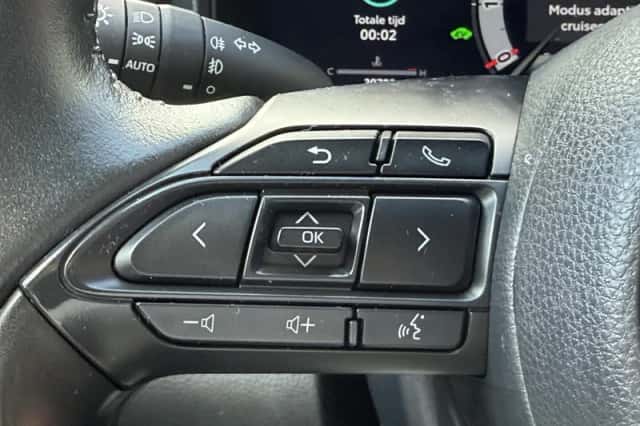 Toyota Yaris (2024) thumbnail 18
