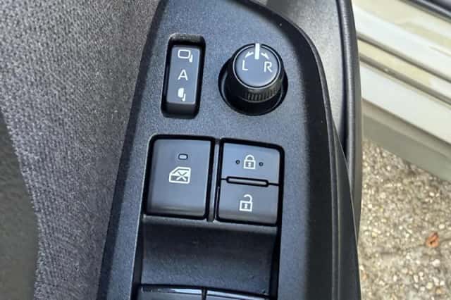 Toyota Yaris (2024) thumbnail 20