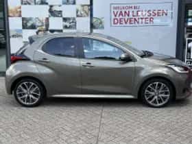 Toyota Yaris (2024) thumbnail 4