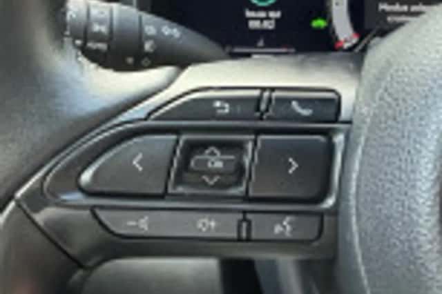 Toyota Yaris (2024) thumbnail 42