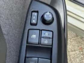 Toyota Yaris (2024) thumbnail 44