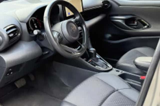 Toyota Yaris (2024) thumbnail 6