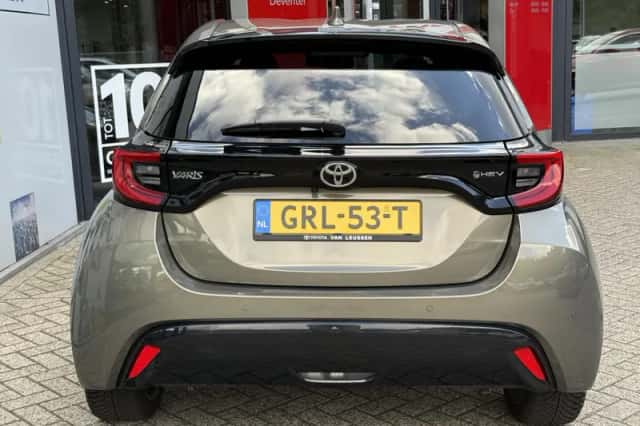 Toyota Yaris (2024) thumbnail 9