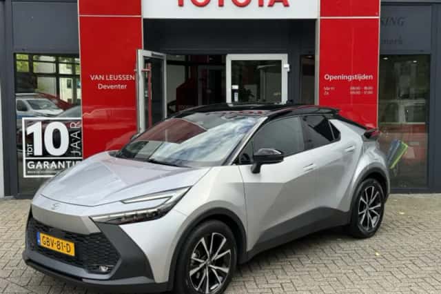 Toyota C hr (2024) thumbnail 1