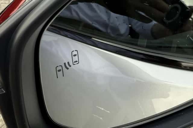 Toyota C hr (2024) thumbnail 24