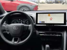 Toyota C hr (2024) thumbnail 36