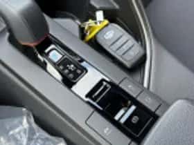 Toyota C hr (2024) thumbnail 40