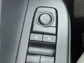 Toyota C hr (2024) thumbnail 41