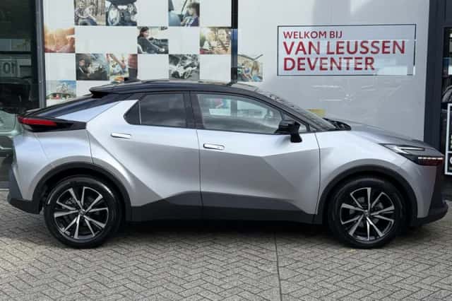Toyota C hr (2024) thumbnail 9