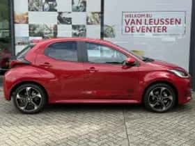 Toyota Yaris (2025) thumbnail 3