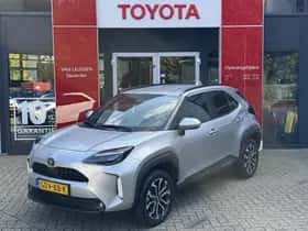 Toyota Yaris Cross (2024) thumbnail 1