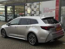 Toyota Corolla (2025) thumbnail 2