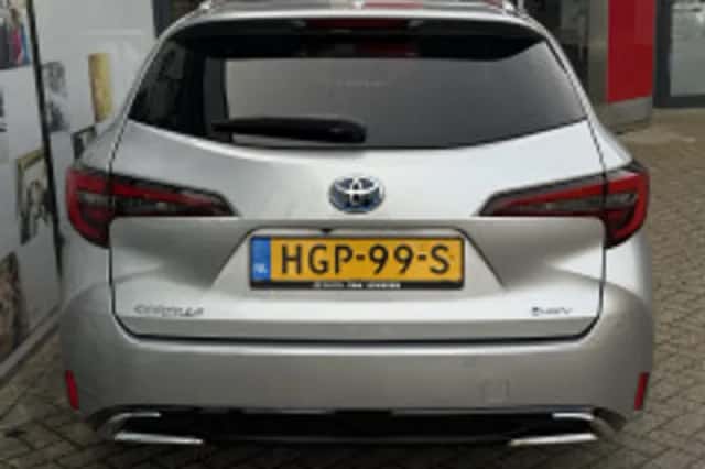 Toyota Corolla (2025) thumbnail 3