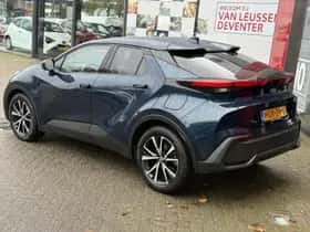 Toyota C hr (2025) thumbnail 2