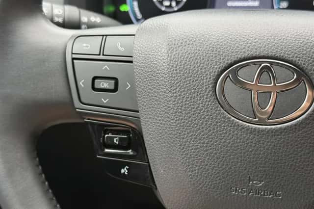 Toyota C hr (2025) thumbnail 18