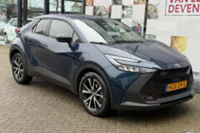 Toyota C hr (2025) thumbnail 5