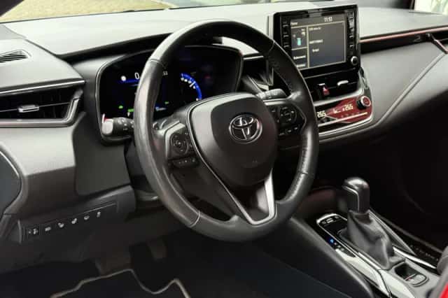 Toyota Corolla (2021) thumbnail 12