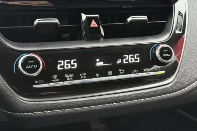 Toyota Corolla (2021) thumbnail 15