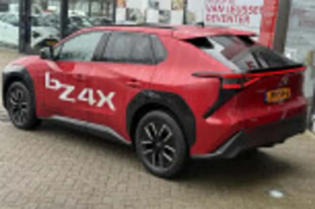 Toyota bZ4X (2026) thumbnail 34