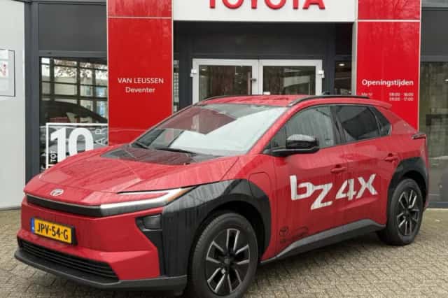 Toyota bZ4X (2026) thumbnail 63