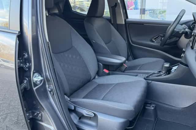 Toyota Yaris (2025) thumbnail 18