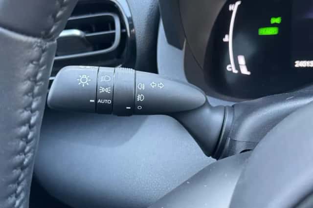 Toyota Yaris (2025) thumbnail 32