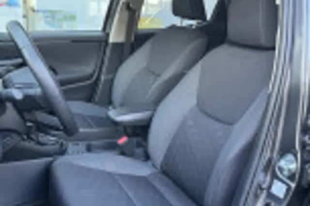 Toyota Yaris (2025) thumbnail 43