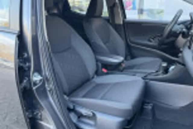 Toyota Yaris (2025) thumbnail 49