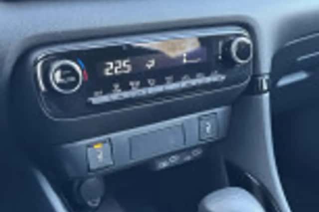 Toyota Yaris (2025) thumbnail 55