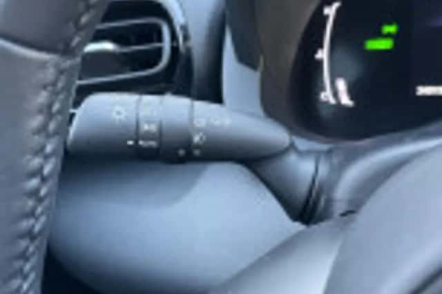 Toyota Yaris (2025) thumbnail 63