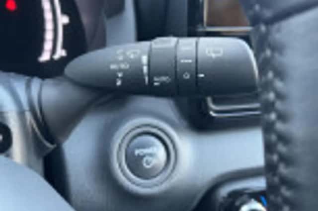 Toyota Yaris (2025) thumbnail 64