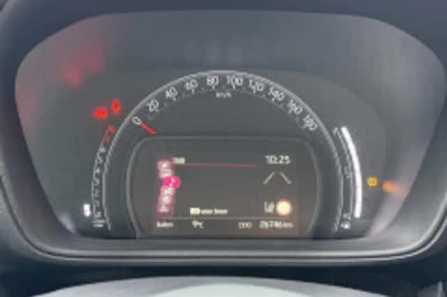 Toyota Aygo X (2024) thumbnail 6