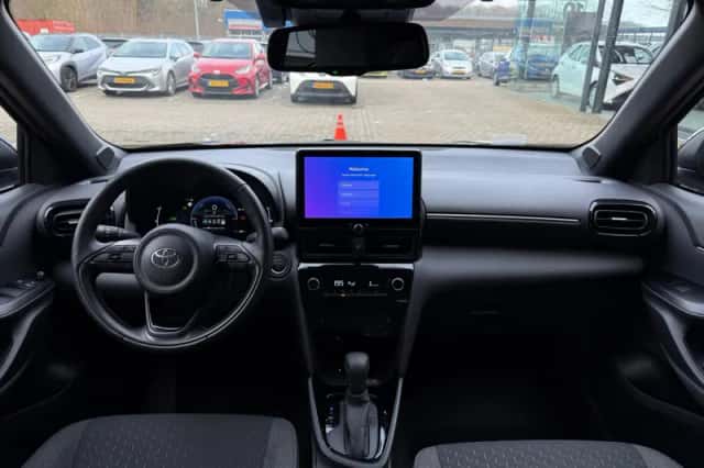 Toyota Yaris Cross (2024) thumbnail 14