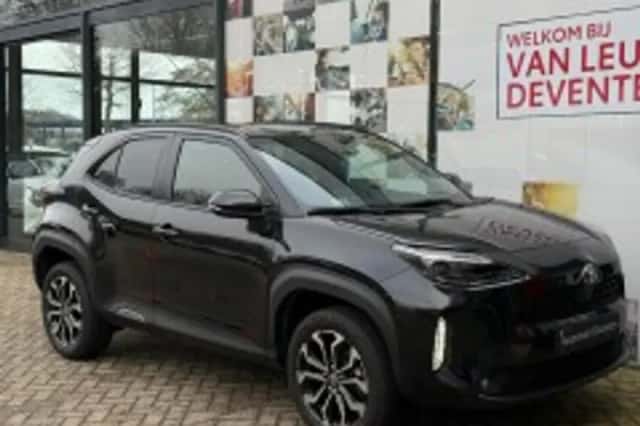 Toyota Yaris Cross (2024) thumbnail 5