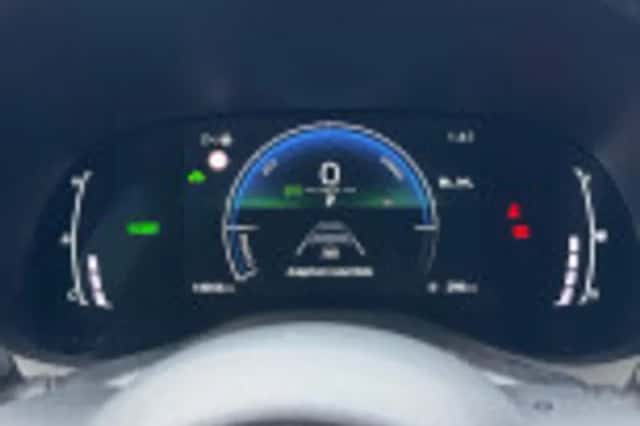 Toyota Yaris Cross (2024) thumbnail 43