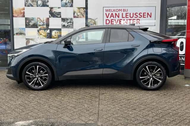 Toyota C hr (2025) thumbnail 11