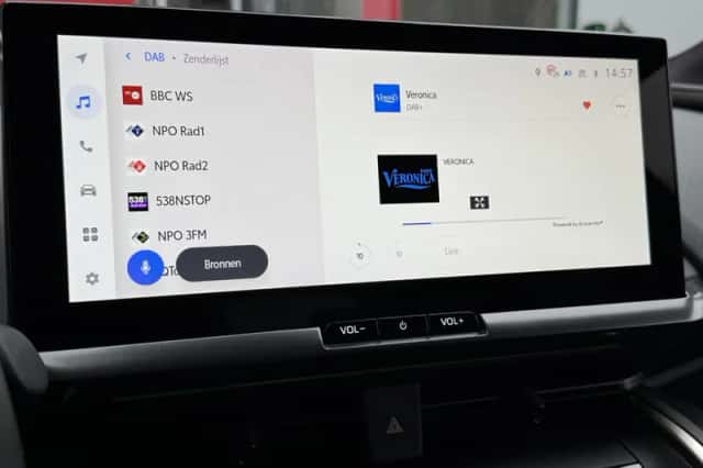 Toyota C hr (2025) thumbnail 28