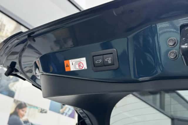 Toyota C hr (2025) thumbnail 32