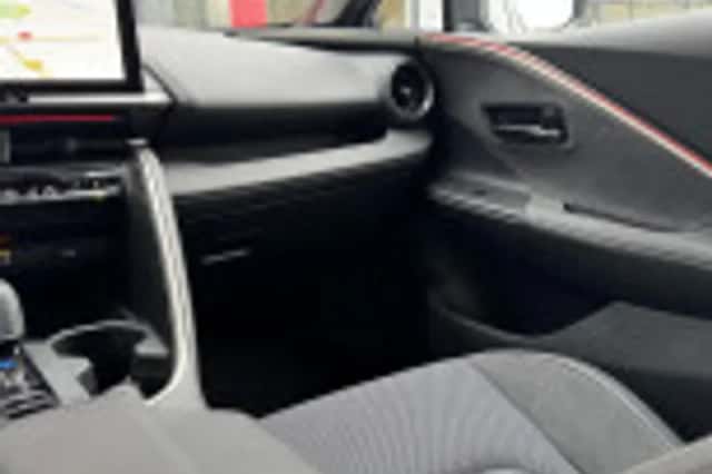Toyota C hr (2025) thumbnail 52