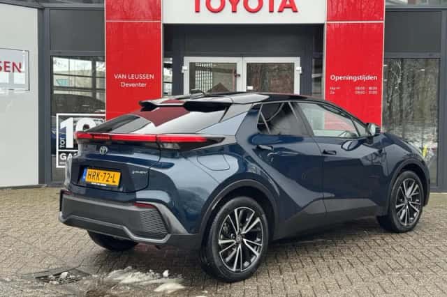 Toyota C hr (2025) thumbnail 9