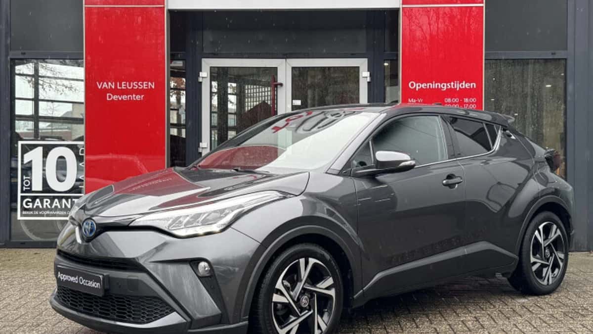 Toyota C hr (2023) — foto 1