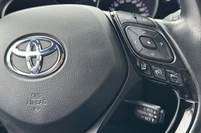 Toyota C hr (2023) thumbnail 22