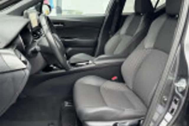 Toyota C hr (2023) thumbnail 35