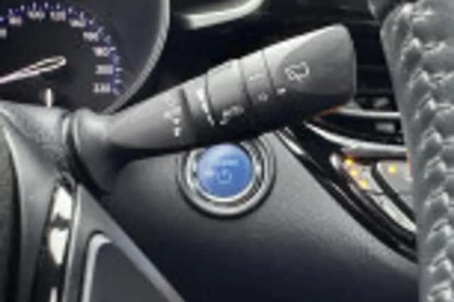 Toyota C hr (2023) thumbnail 39