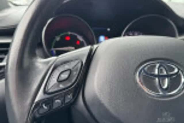 Toyota C hr (2023) thumbnail 42