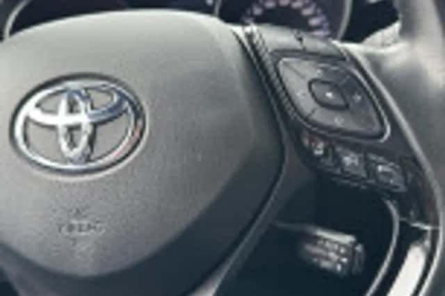 Toyota C hr (2023) thumbnail 43