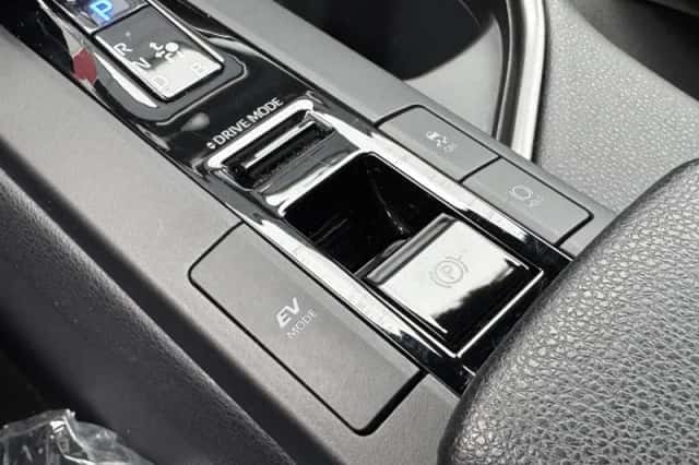 Toyota C hr (2025) thumbnail 18