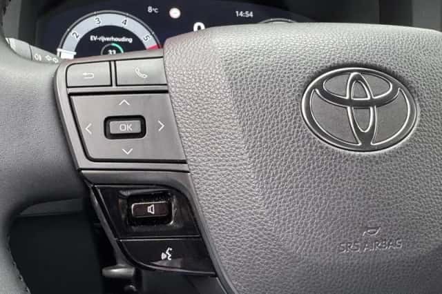 Toyota C hr (2025) thumbnail 23